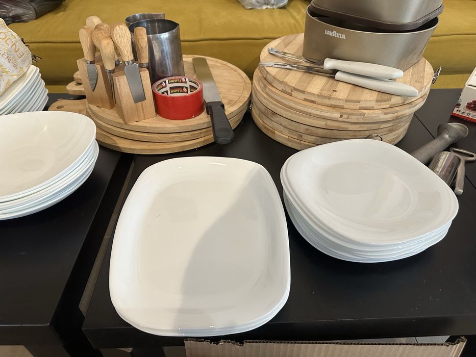 Чинии и аксесоари за кухня