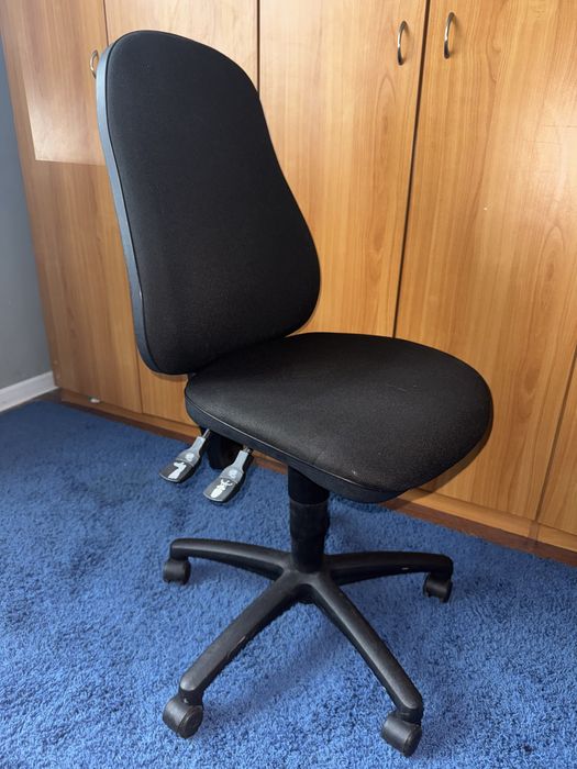 Scaun birou ergonomic – reglabil, Germania, stoc 50 bucăți