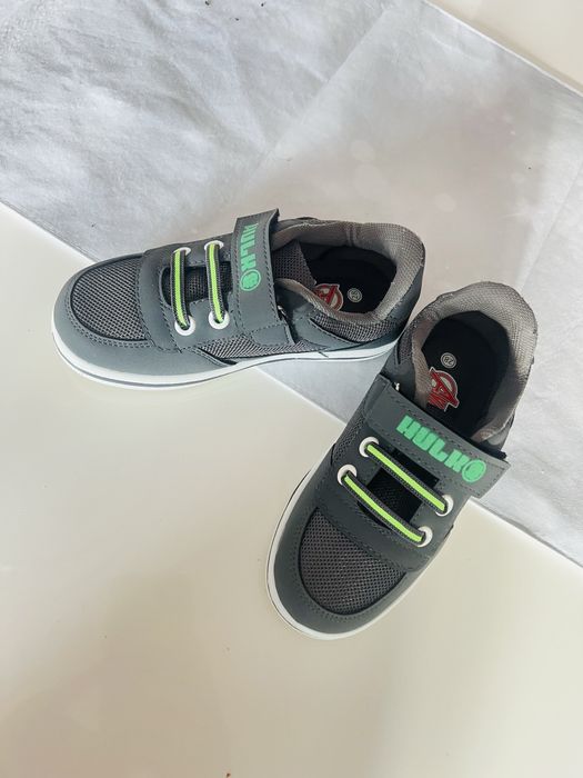 Детски светещи маратонки Spider man и детски маратонки Hulk