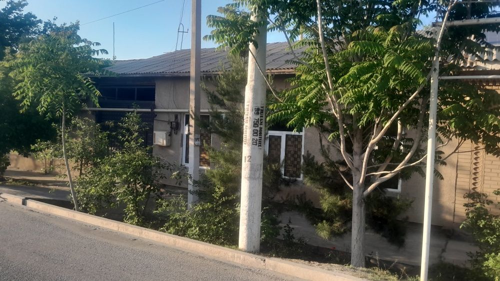 Xovli sotiladi karmana eski shaxar