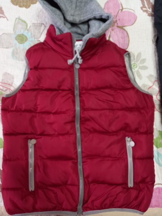 Продам  жилетку женскую