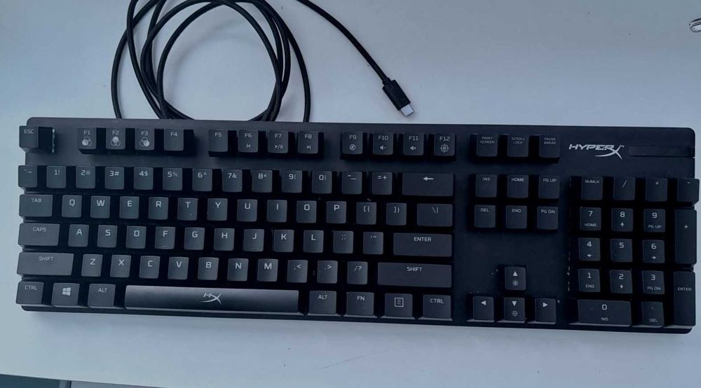 HyperX Alloy Origins blue switches