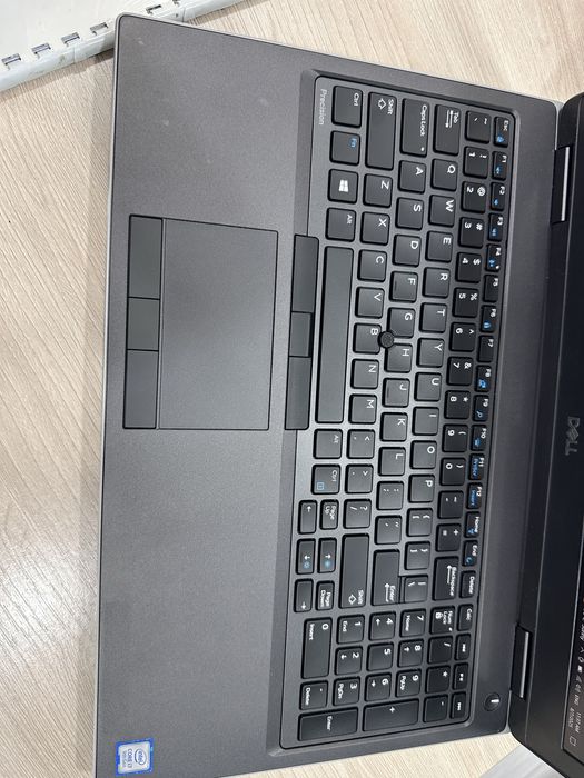 Ноутбук Dell OS 476 ГБ