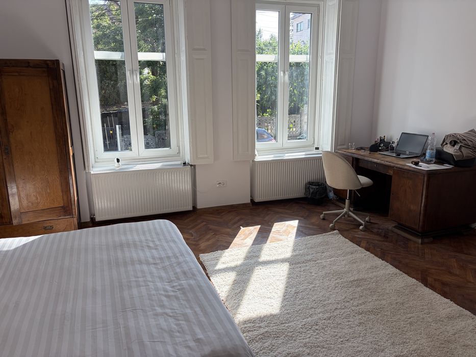 Inchiriez apartament ultracentral, 84mp