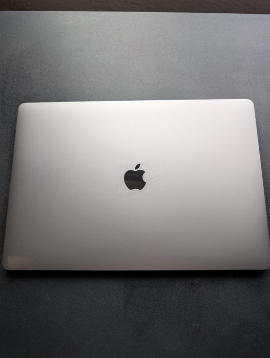 MacBook Pro 16″ Touch Bar 2020