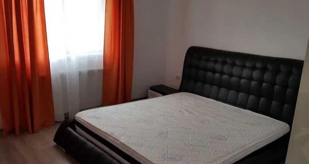 Дава се под наем Двустаен апартамент в Пловдив, Старият град - 65 кв.м за 249.9 € - Снимка #2