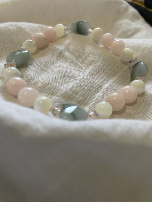 Гривни от  естествени Минерали