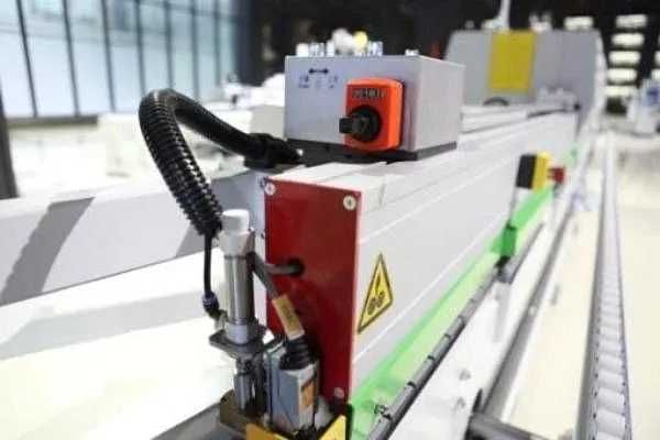 Кромкооблицовочный станок Nanxing NB6JQF