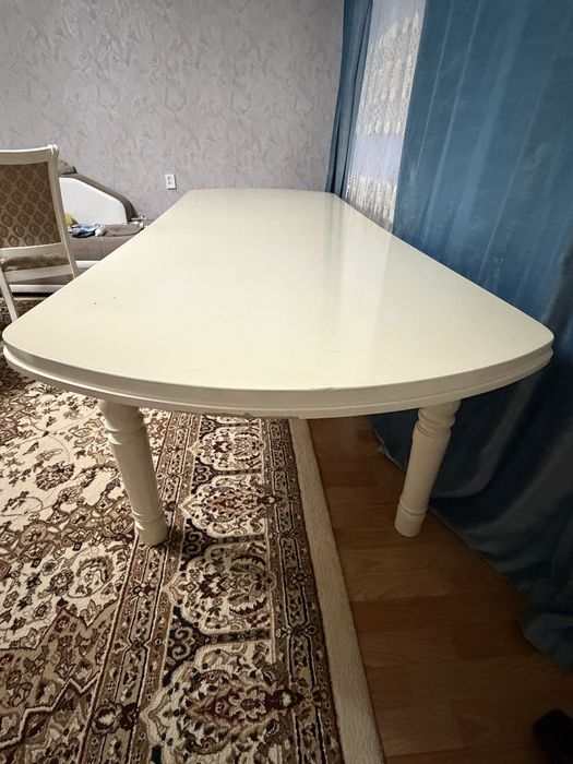 Продаю столь и стулья