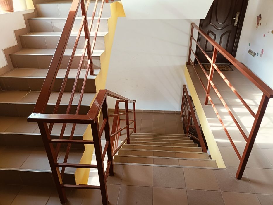 Apartament Cu 2 Camere 65 m2 Etajul 1 Si Garaj 25 m2 Str. Castanilor