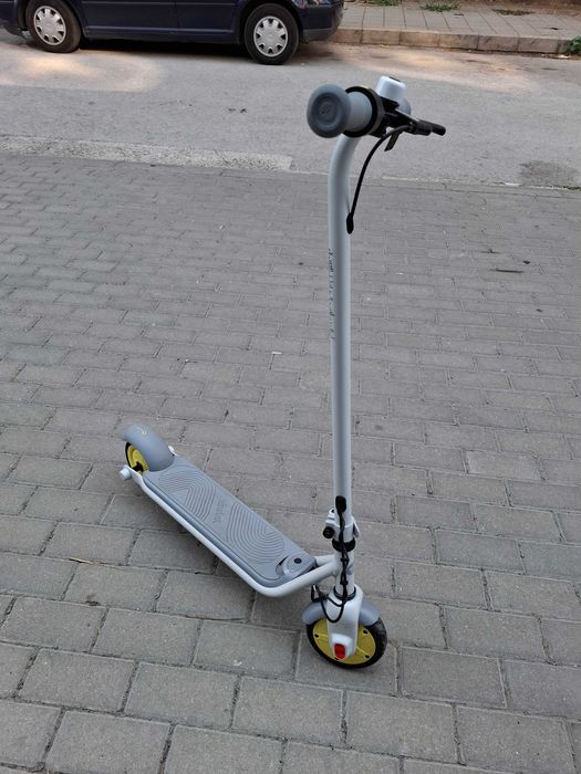 Детска електрическа тротинетка Ninebot eKickScooter ZING C10