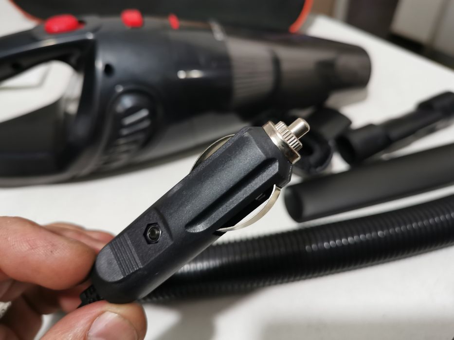 Пыльюсос для автомабил