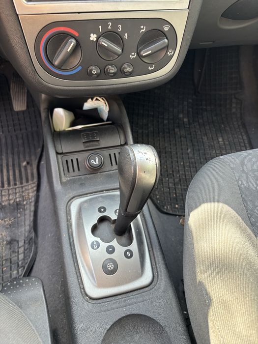 Opel corsa 2001 г. Автомат изитроник