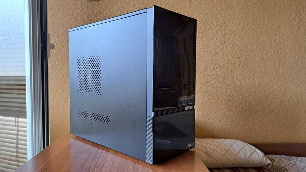 ASUS V P8H61E | i3-2100 | GT-1030 | 8GB RAM | SSD + 2 HDD | Windows 11