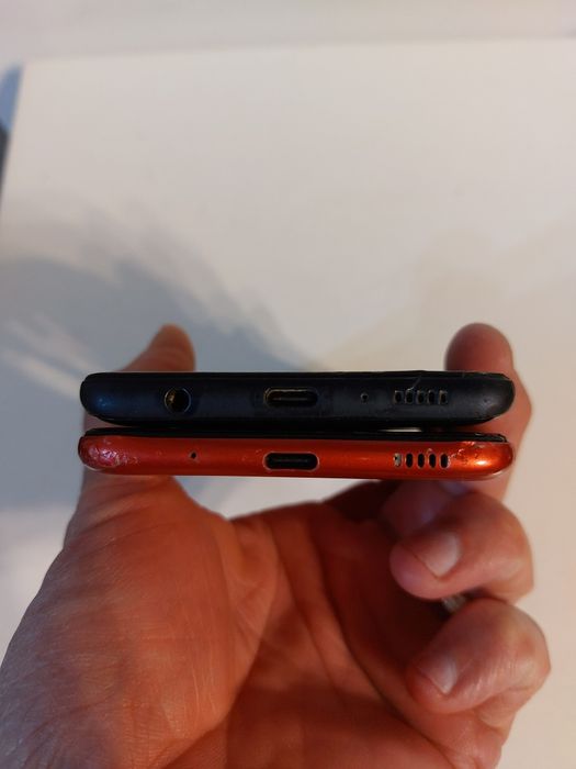 Vand 2 Telefoane Samsung A11 si A21 s