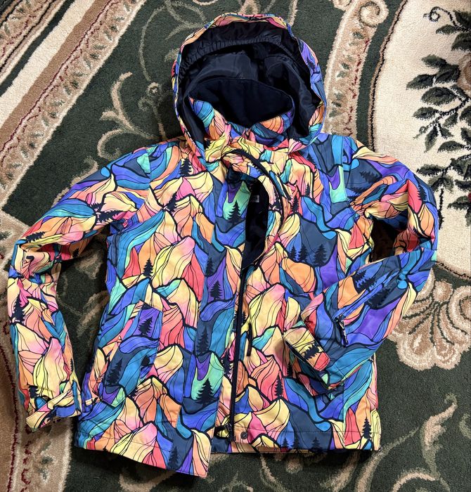 Детски Roxy ски яке- 60€,  размер S, носено e 3-4 пъти, КАТО НОВО