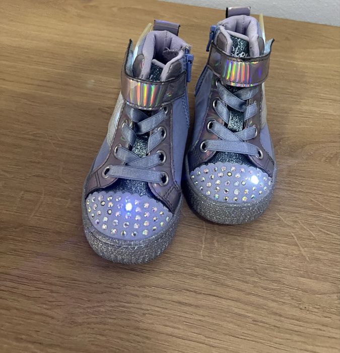 Adidasi skechers leduri nr 21