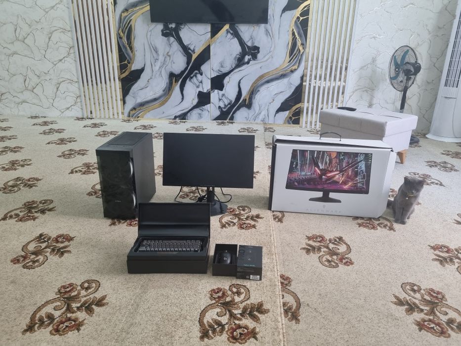 Игравой компютер сотилади срочни
