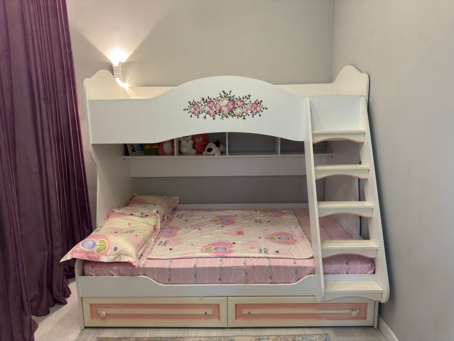 Кравать 2 этаж хорошым сос