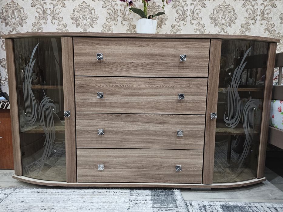 Комод ( два комода)