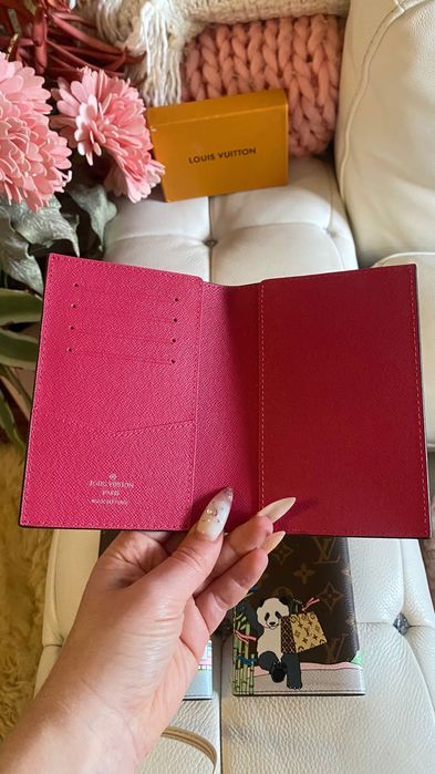 Cardholder passport Lv паспорт холдер документи