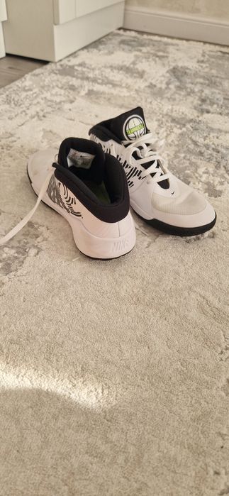 Nike Teamhustle Originali