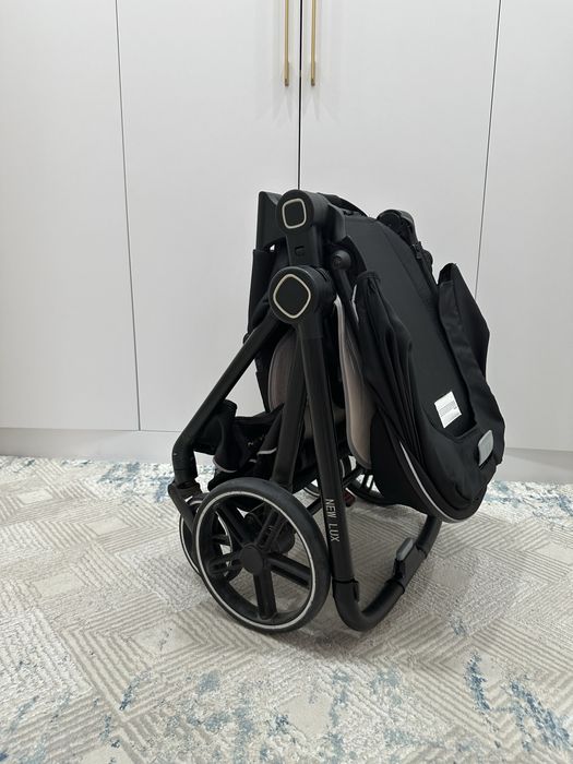 Детская коляска new lux