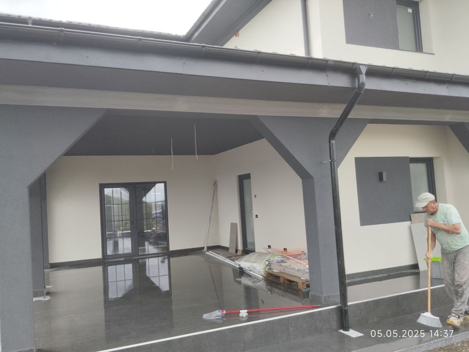 Meseriași executam  lucrări de construcții interioare și exterioare