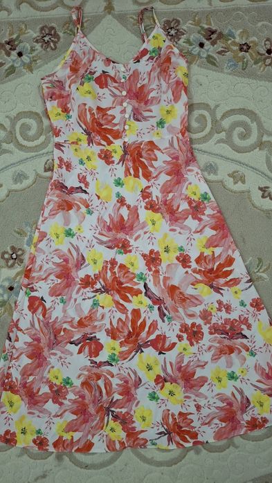 Продаю платья по 5000