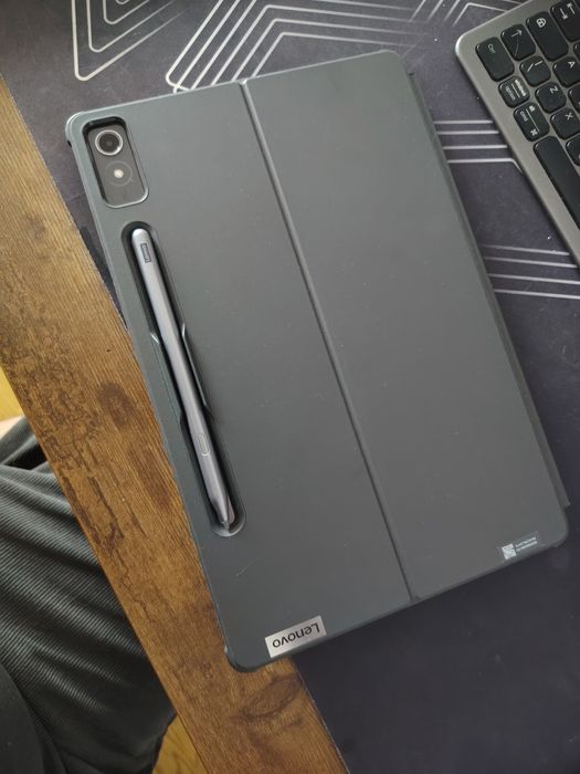Tableta Lenovo Tab  P12 + pen + husa cu tastatura originala
