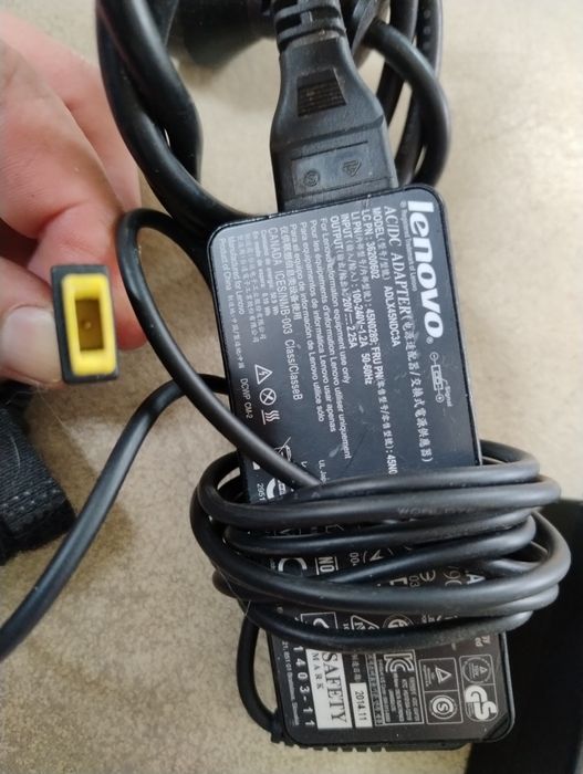 Încărcătoare laptop Lenovo