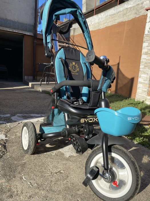 Продавам триколка BYOX FLEXY LUX