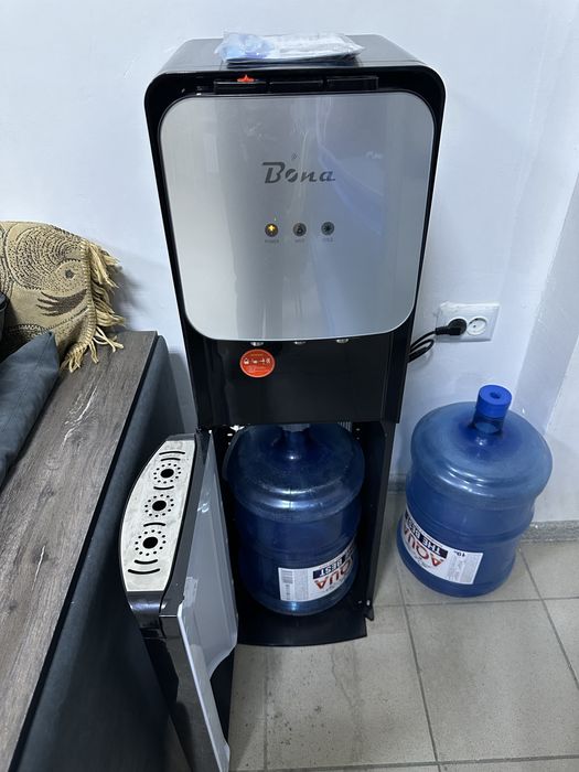 Кулер (бойлер,диспенсер) для воды