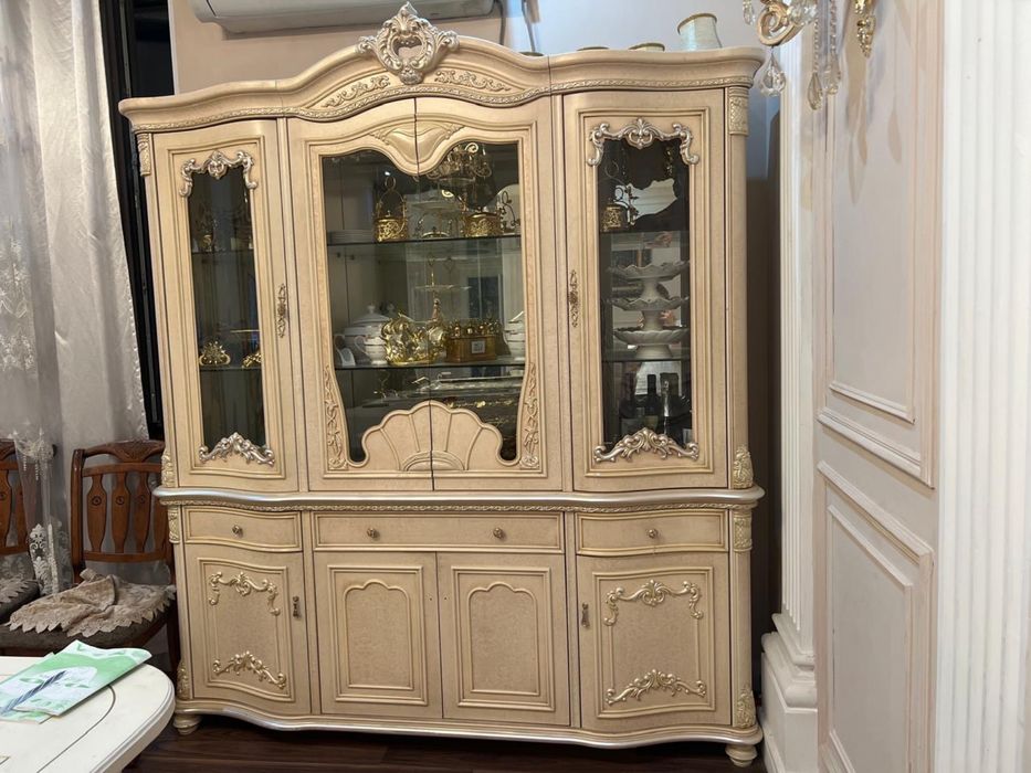 Стенка для зала,дома делаем срочный ремонт