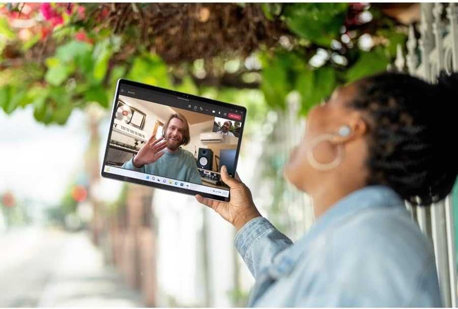 Tableta laptop Microsoft Surface Pro9,intel core I5,platinium,sigilat