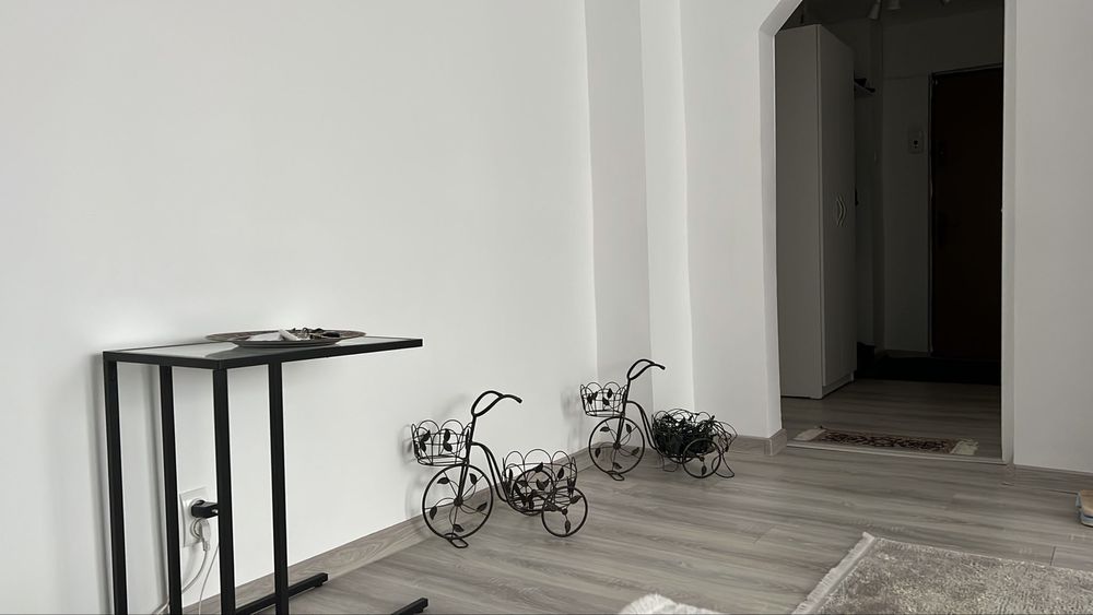 Apartament 2 camere decomandate, 2 băi, pozitie excelentă
