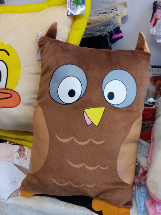 Плюшени играчки и възглавници