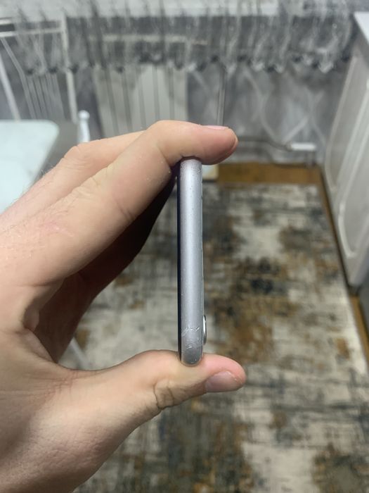 Продам iphone XR 64гб