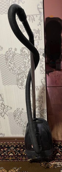Пылесос LG в хорошем состоянии
