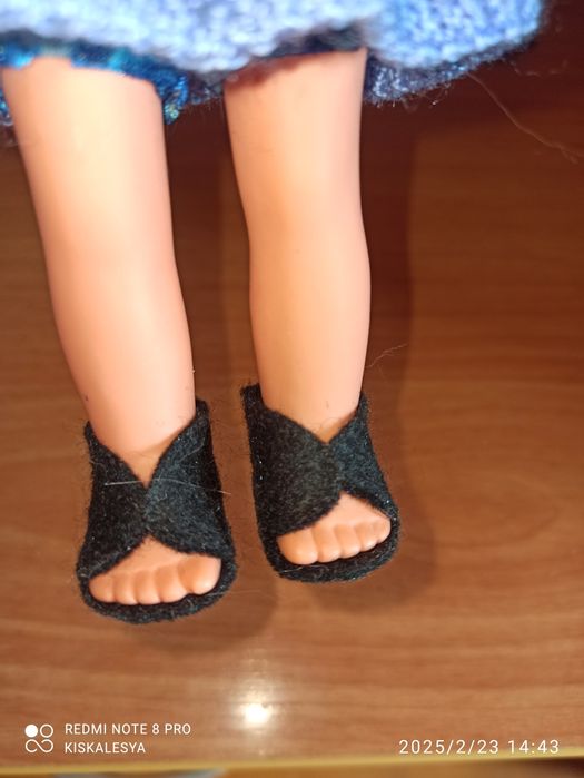 Небольшая куколка ГДР