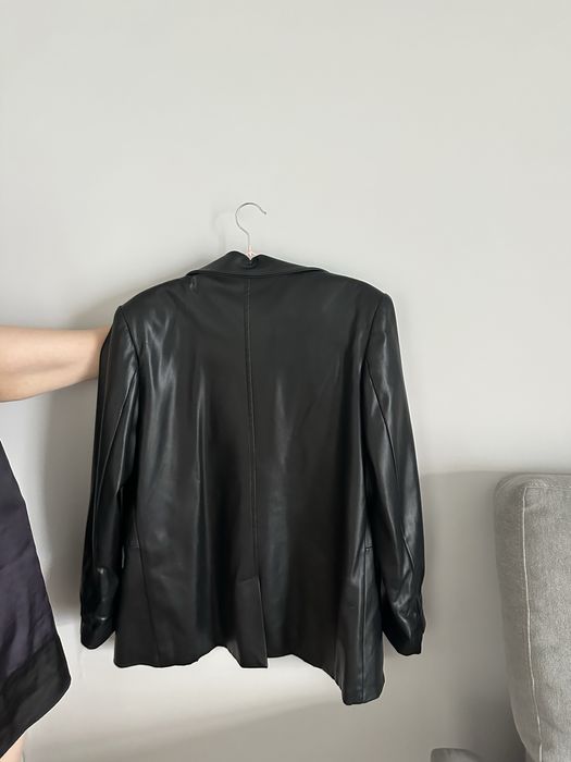 Кожаные пиджаки