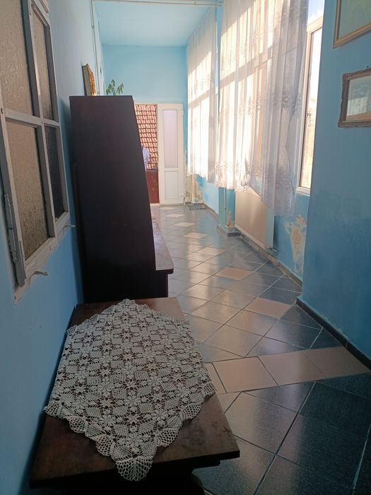 Casă de vânzare în centrul localității Vinga