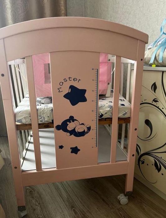 Продам детскую кроватку