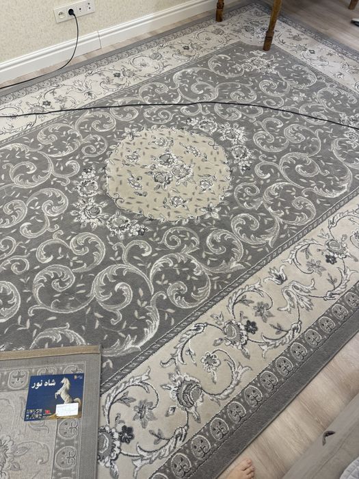 Шелковый Ковер в идеальном состоянии