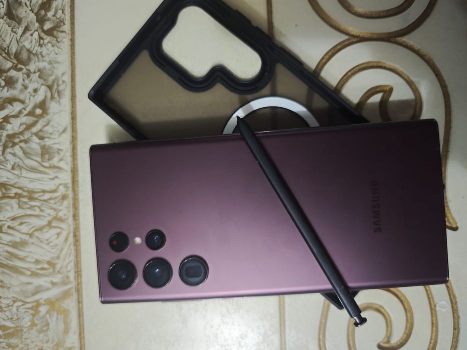 Продам Samsung s22 ultra
