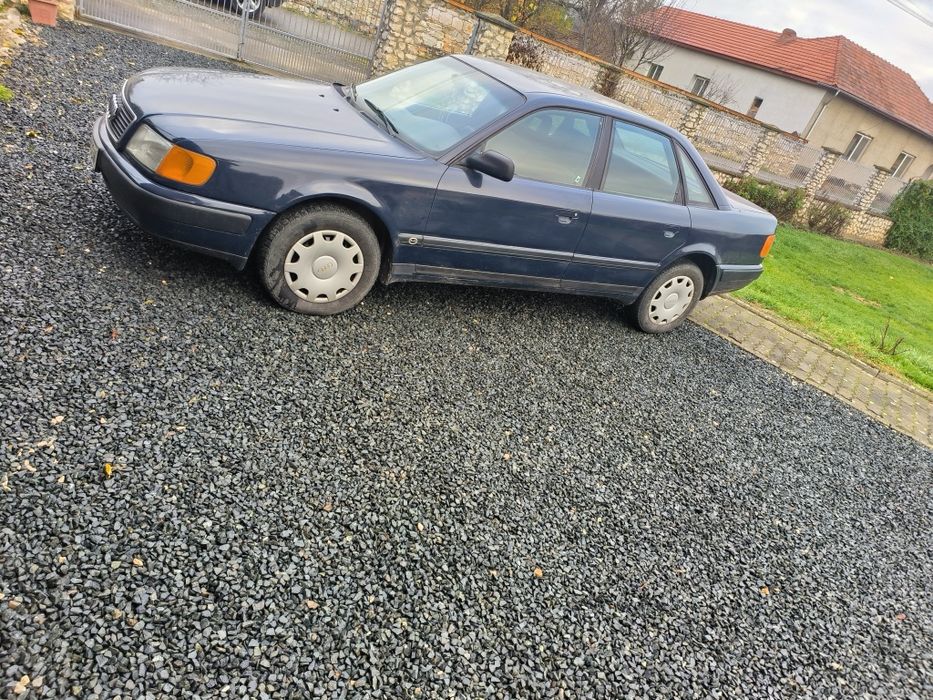 Vând Audi 100 c4