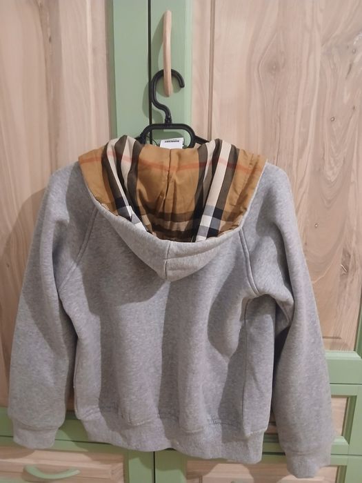 Hanorac gri Burberry