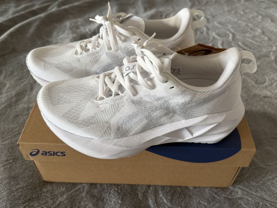 Asics novablast 5