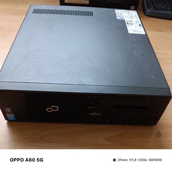 PC i7 Fujitsu Siemens