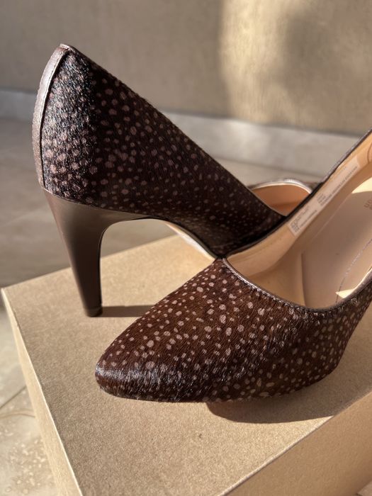 Pantofi cu toc Clarks noi, piele naturală ponei, mărimea 39